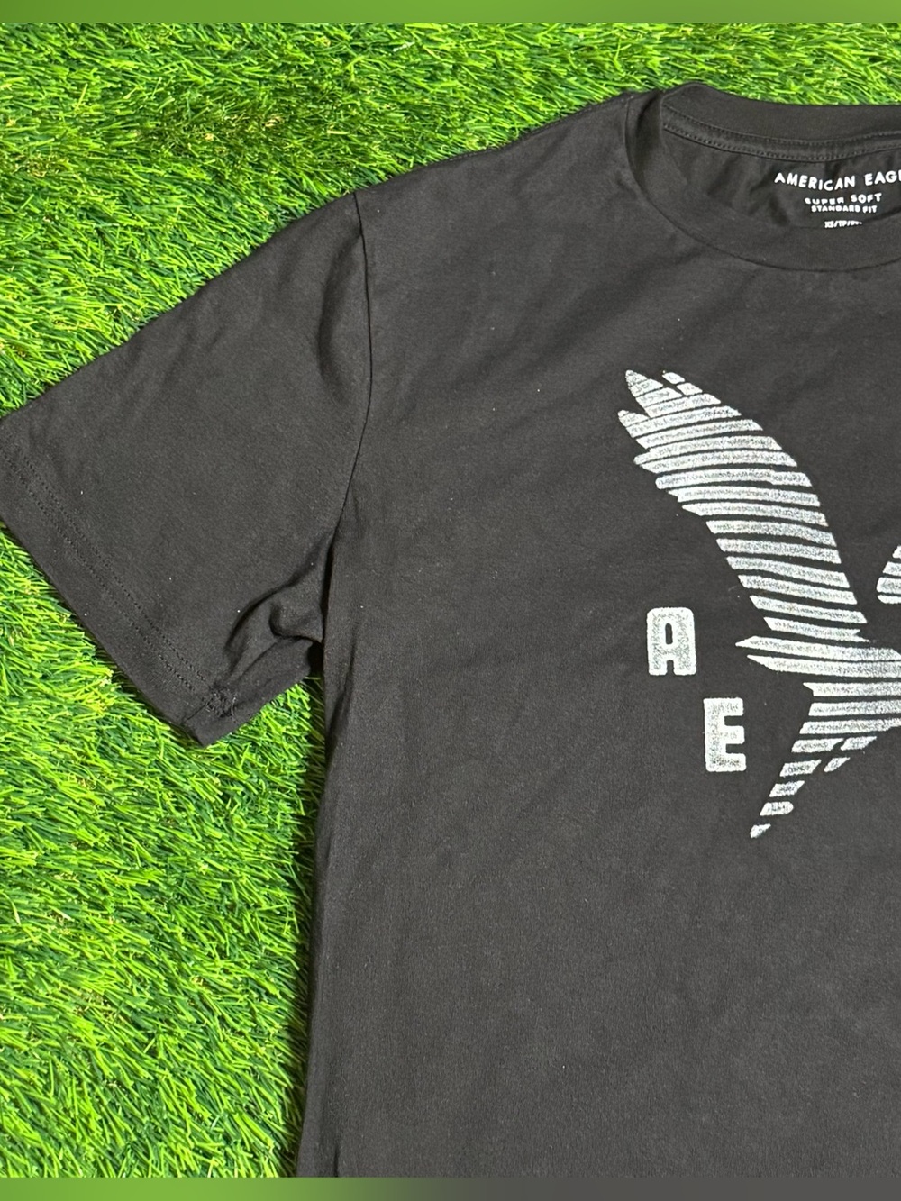 American Eagle Outfitters Men’s Black Graphic Logo T-Shirt - Picture 3 of 7
